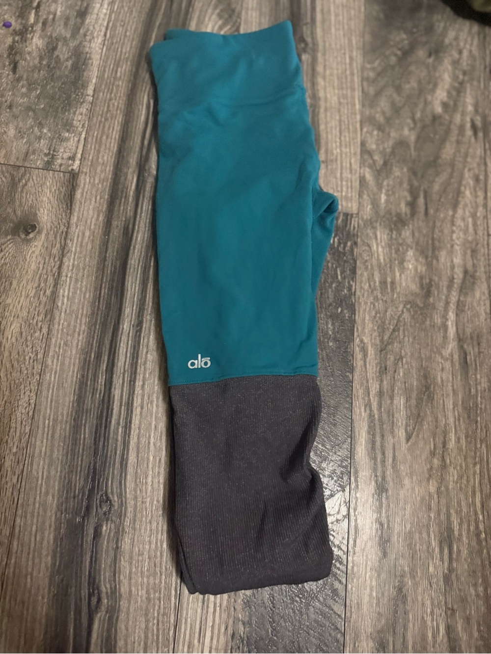 ALO Yoga Teal Leggings